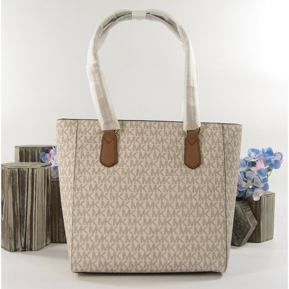 Michael Kors Joey Vanilla Monogram Acorn Leather Pocket Travel Tote NWT - Picture 4 of 7